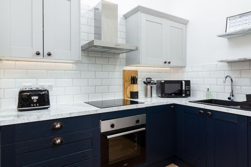 The Stylish 3-Bedroom Maisonette Retreat Стерлінг Екстер'єр фото