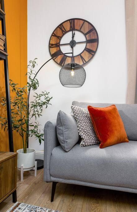 The Stylish 3-Bedroom Maisonette Retreat Стерлінг Екстер'єр фото