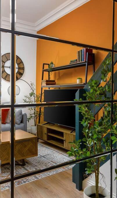 The Stylish 3-Bedroom Maisonette Retreat Стерлінг Екстер'єр фото