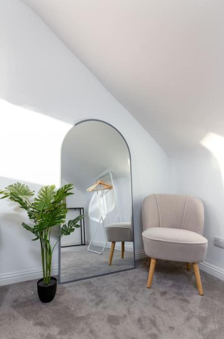 The Stylish 3-Bedroom Maisonette Retreat Стерлінг Екстер'єр фото