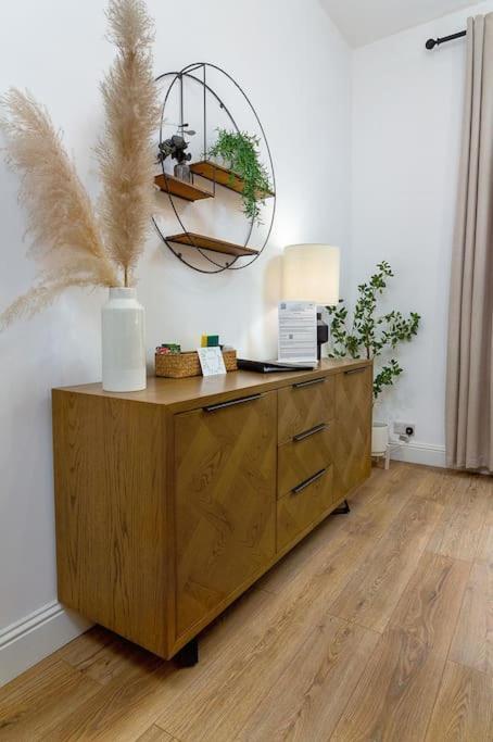 The Stylish 3-Bedroom Maisonette Retreat Стерлінг Екстер'єр фото