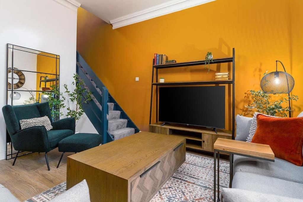 The Stylish 3-Bedroom Maisonette Retreat Стерлінг Екстер'єр фото